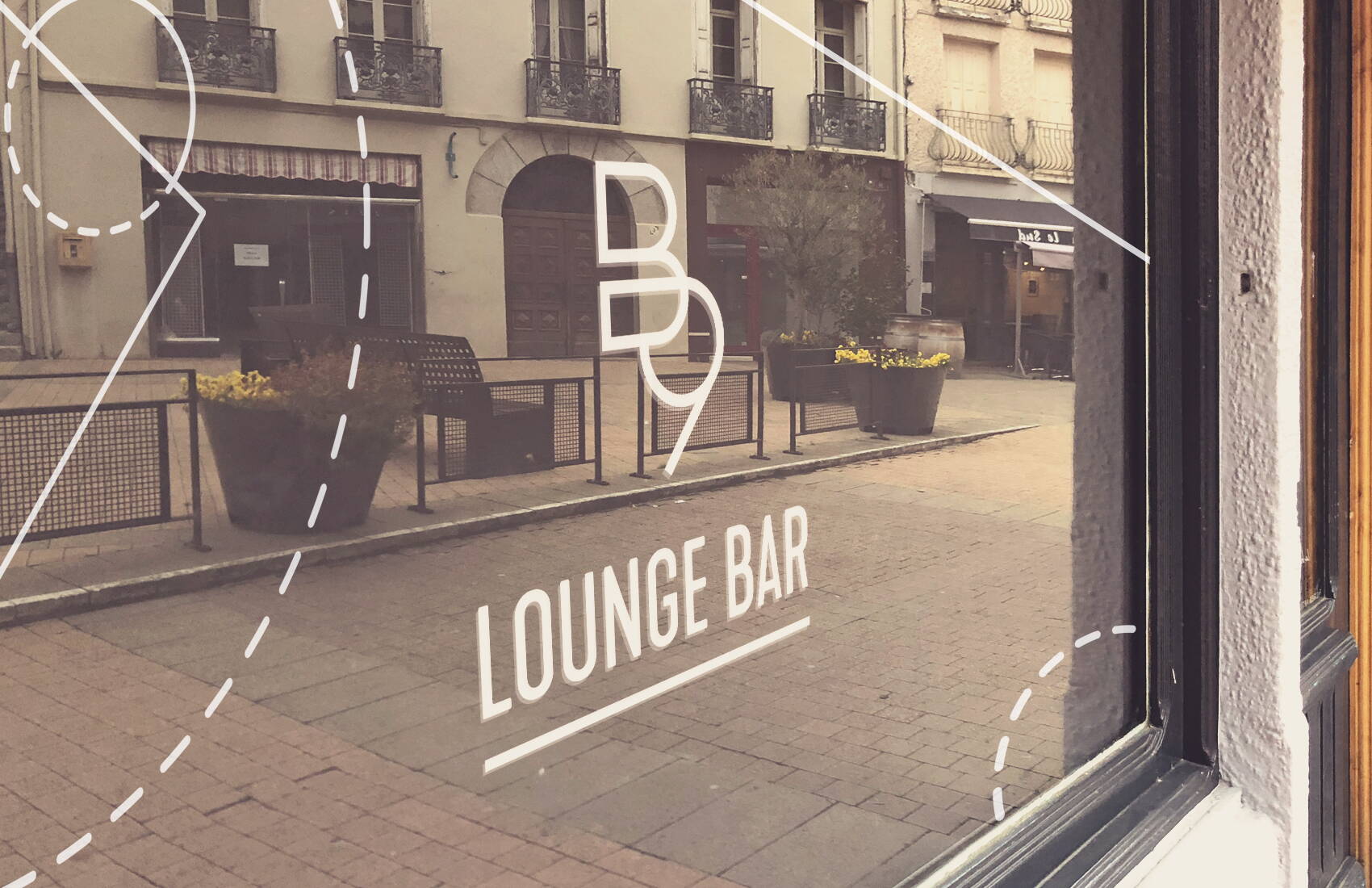 gabriela-martinelli-design_work_b9-lounge-bar_schaufensterbeschriftung.jpg