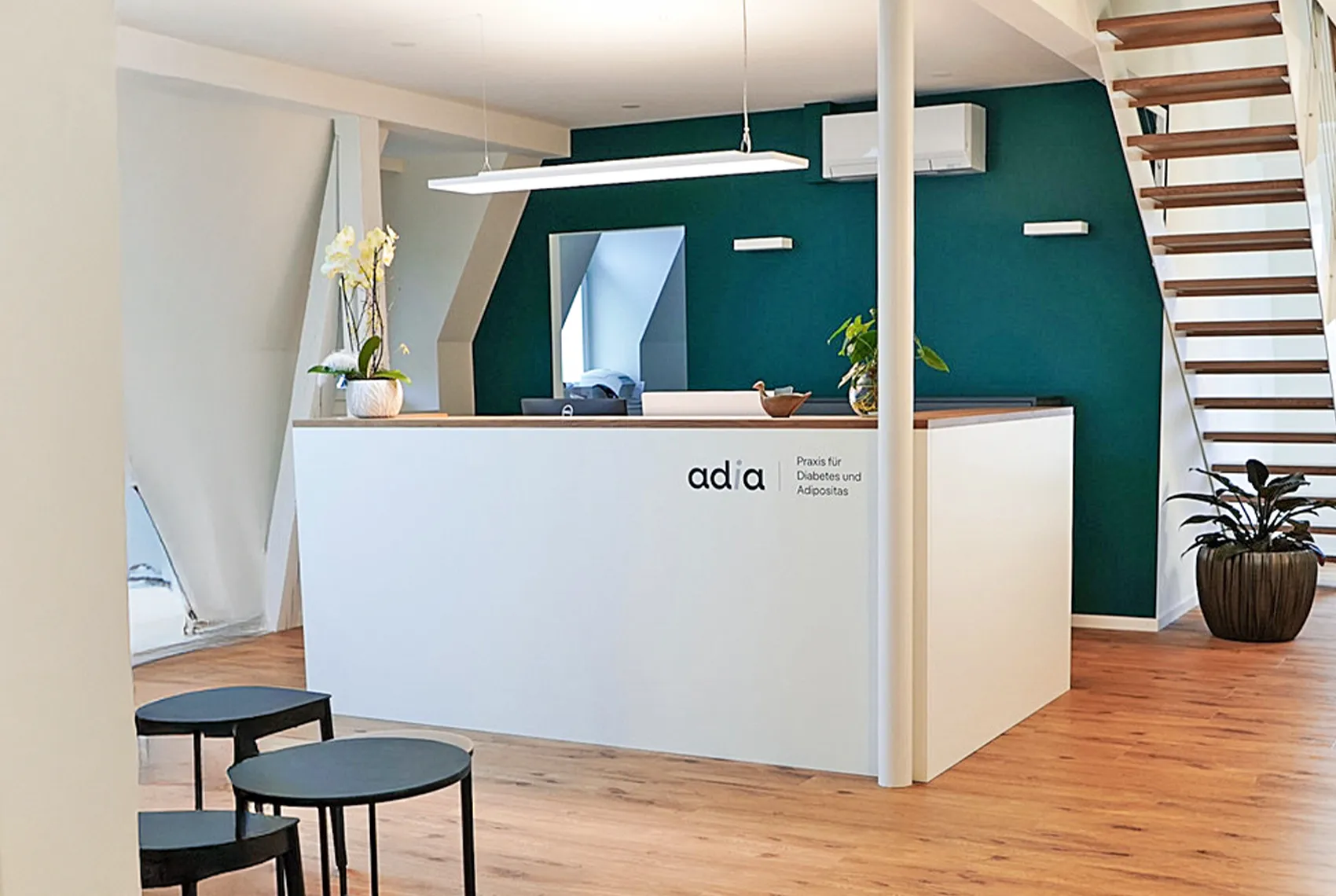 adia_praxis_corporate_design_gabriela_martinelli_design_beschriftung_1.webp adia_praxis_corporate_design_gabriela_martinelli_design_beschriftung_1.webp